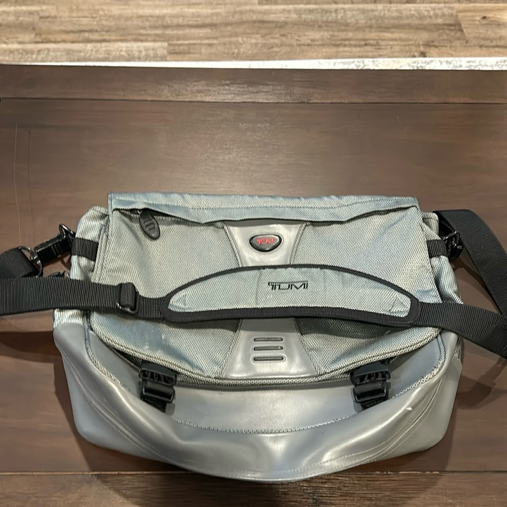 TUMI expandable laptop carry bag